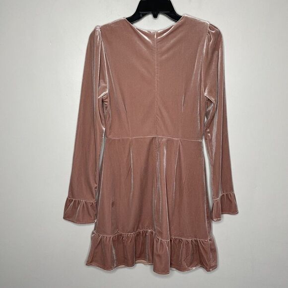 PAPER CRANE Dress Womens Medium Blush Pink Velvet Long Sleeve NEW Ruffle Trim - Picture 4 of 8